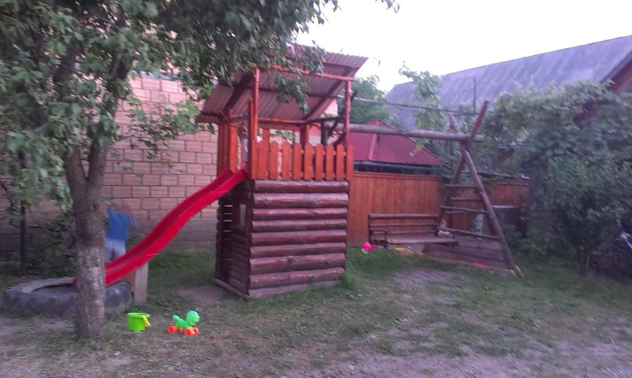 Molnar Vendeghaz Bed & Breakfast Прайд Екстериор снимка